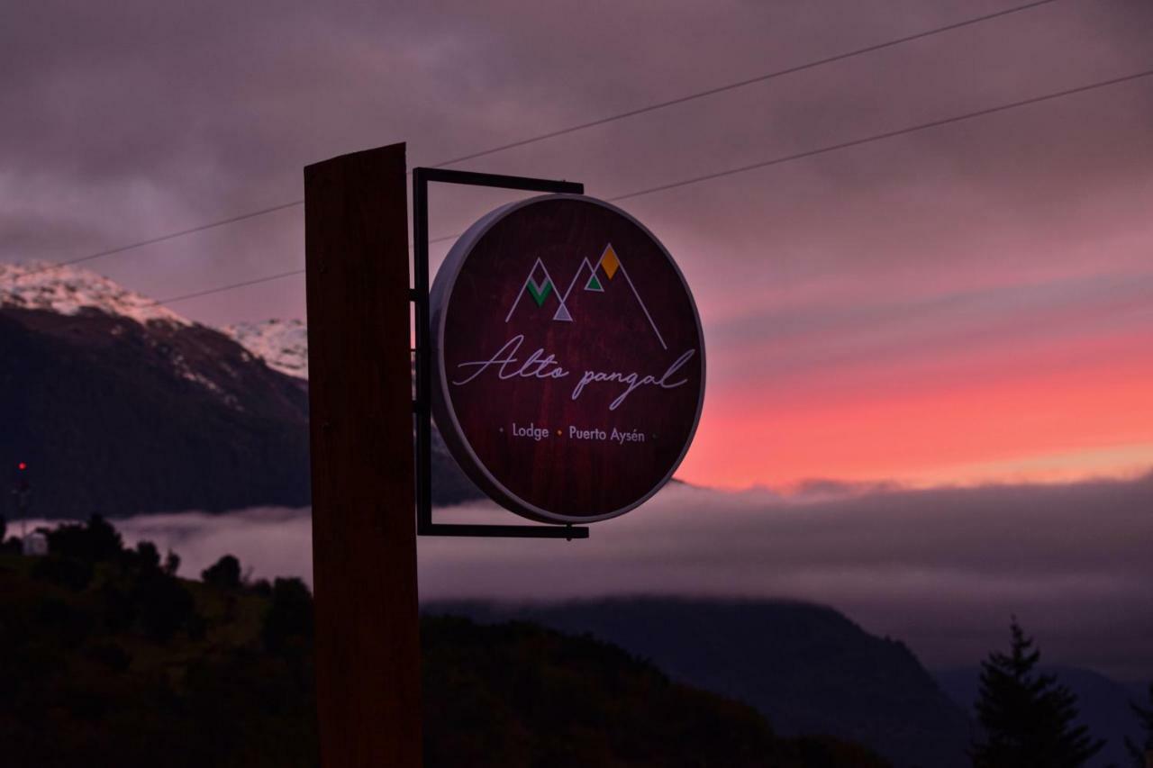 Alto Pangal Lodge Puerto Aisen Dış mekan fotoğraf